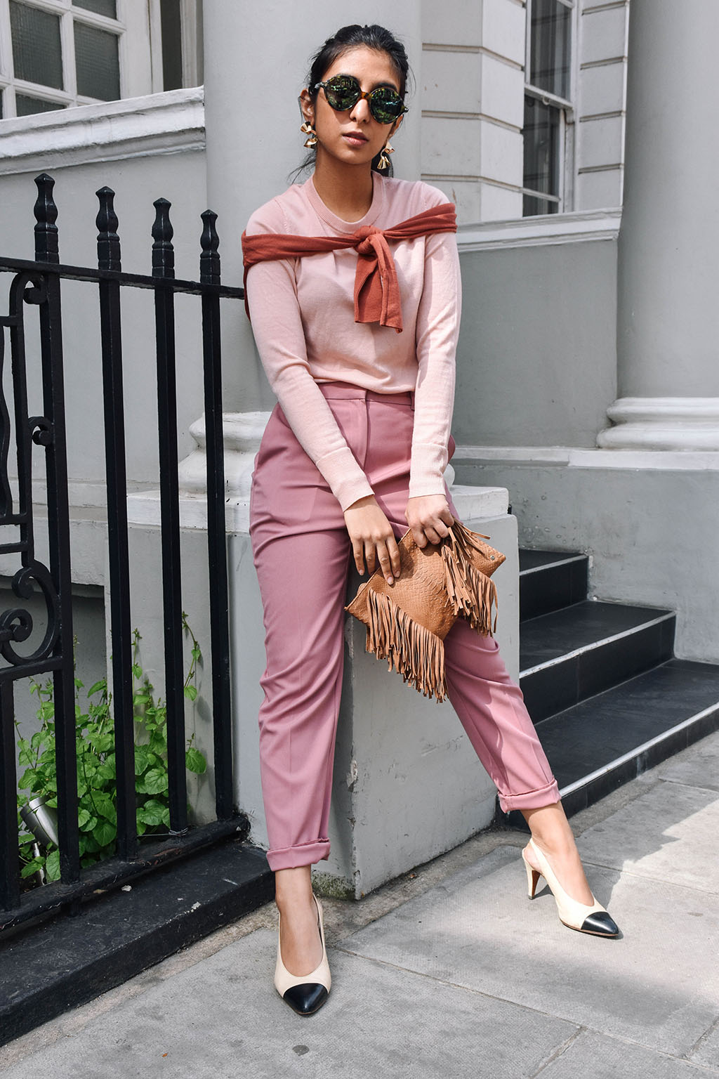 How To Wear Pink this Spring - The Silk Sneaker